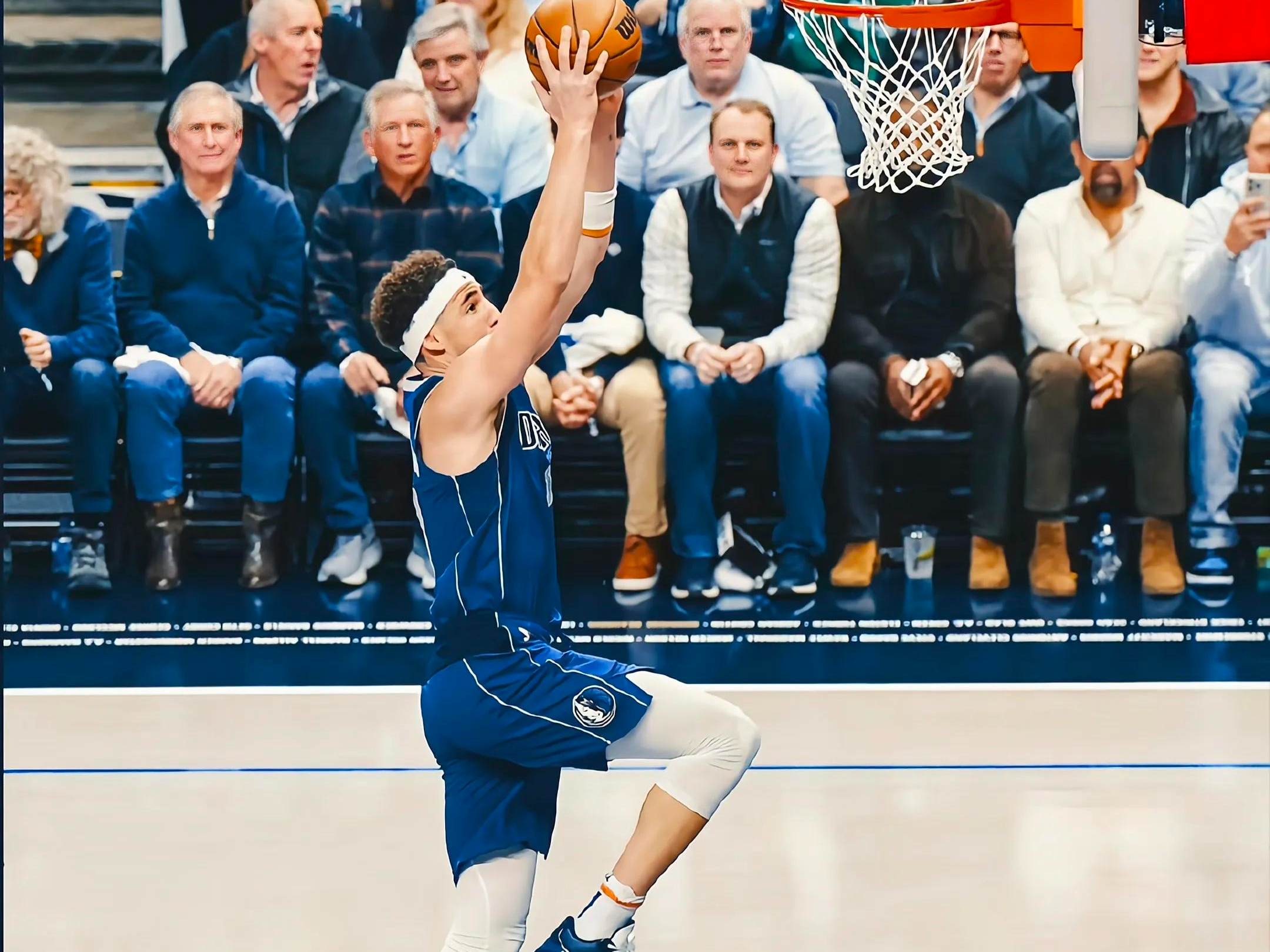 包含今晨NBA季后赛焦点战;新奥尔良鹈鹕完成体检;气氛紧张;球队文化再被提及的词条