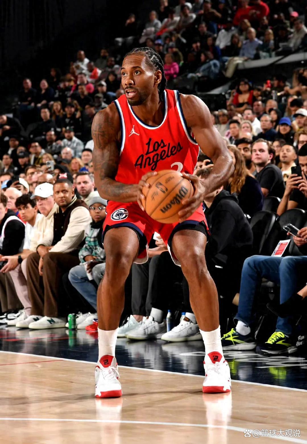 天博体育包含今夜足总杯焦点战,布鲁克林篮网复出首秀,目标明确,训练强度明显提升的词条